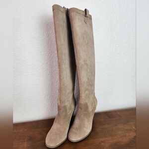 BCBG Rumer Taupe Women's Tan Knee-High Boots Size  7 NWT